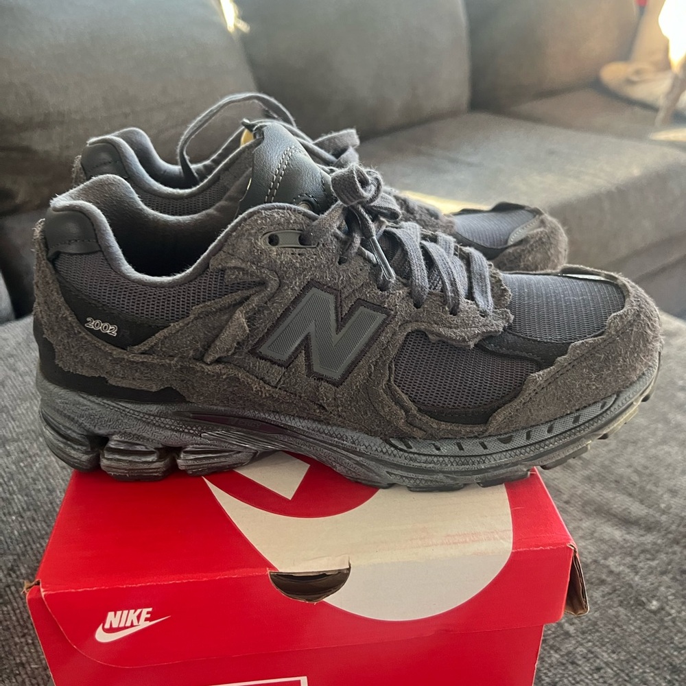 New Balance 2002 Phantom